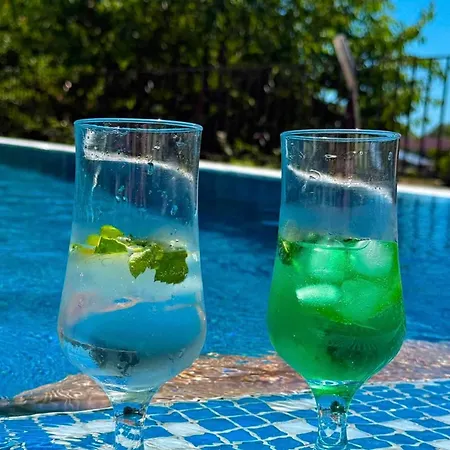 Sea Garden Escape - Byala Апартаменты *